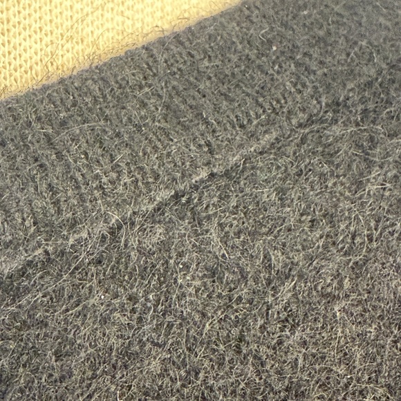 J. Crew Cozy, Fuzzy, Black Cashmere Sweater, crew Neck. Women’s L. - Picture 8 of 9